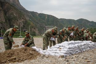 埃师傅总算没白忙活？曼城3-0浦和红钻，近9场首次零封